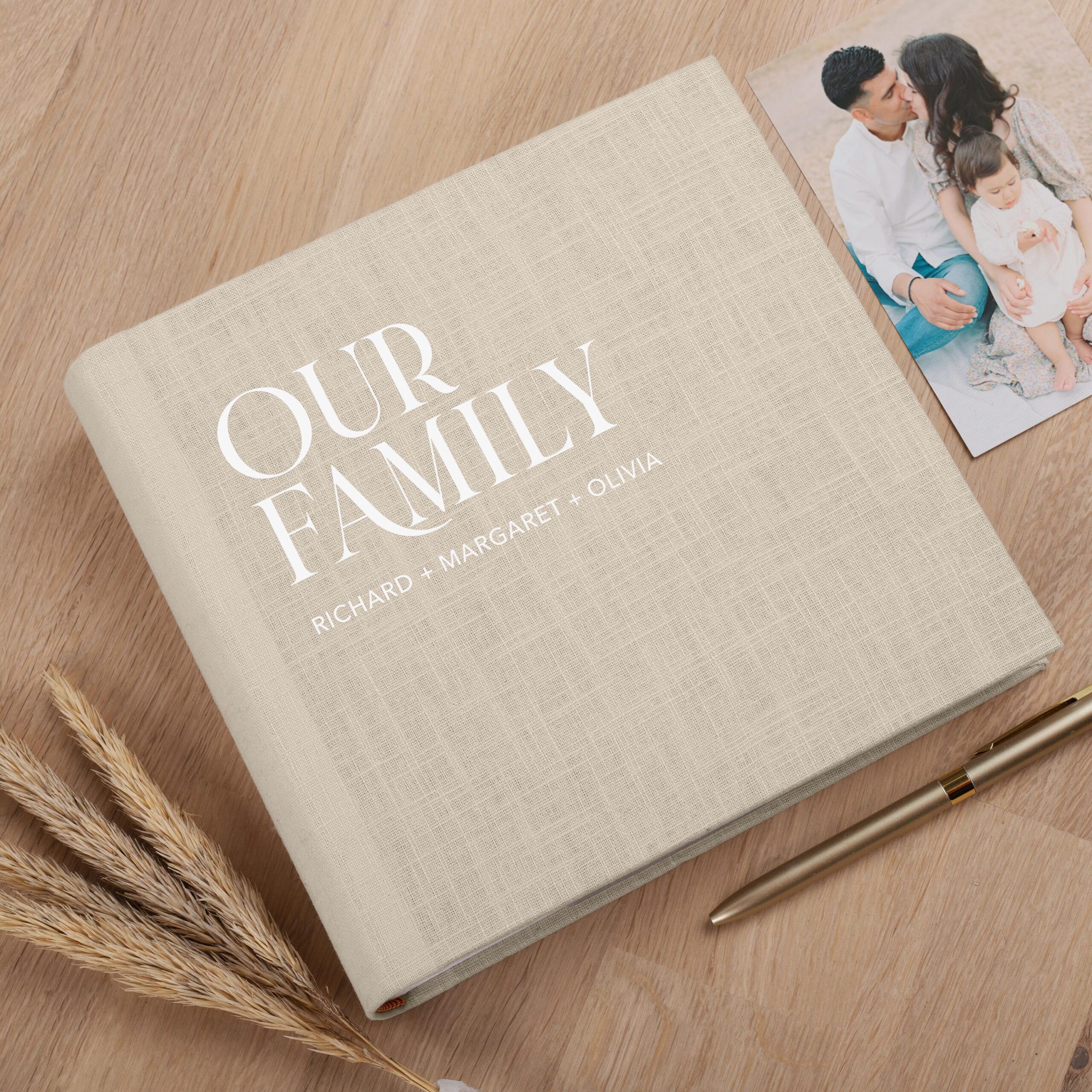 Photo Album with Sleeves for 200 4x6 Photos | Family Slip In Photo Album